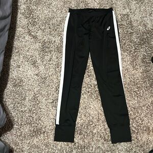 acics, black, joggers w buttons at feet